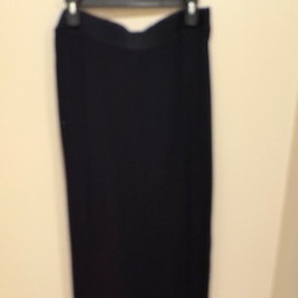 Cabi 5052 - Black Skirt - Size Medium - Picture 3 of 10